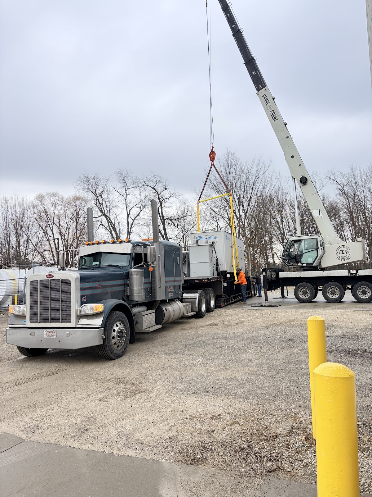 Canal Crane and Hauling project 19