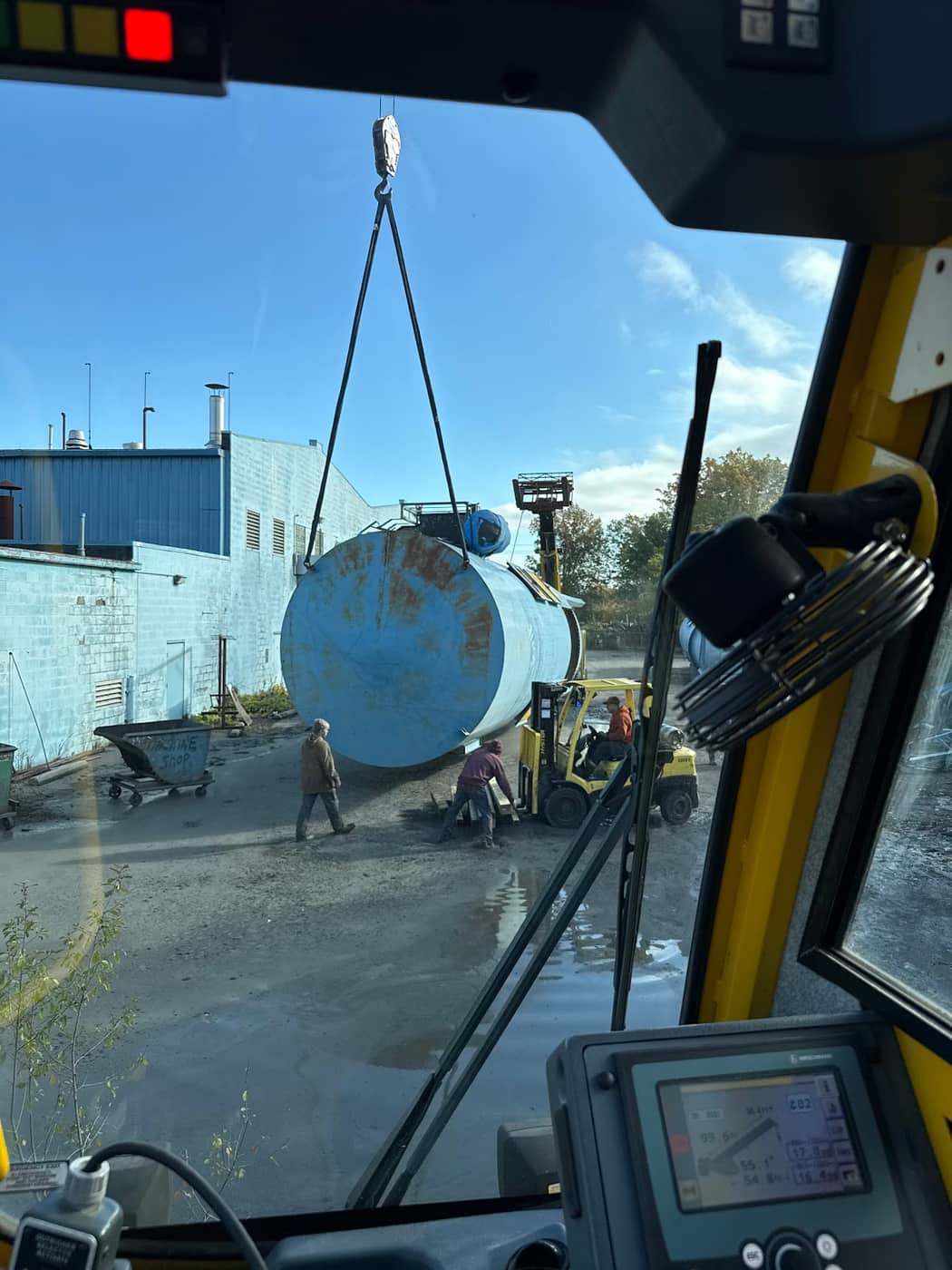 Canal Crane and Hauling project 22