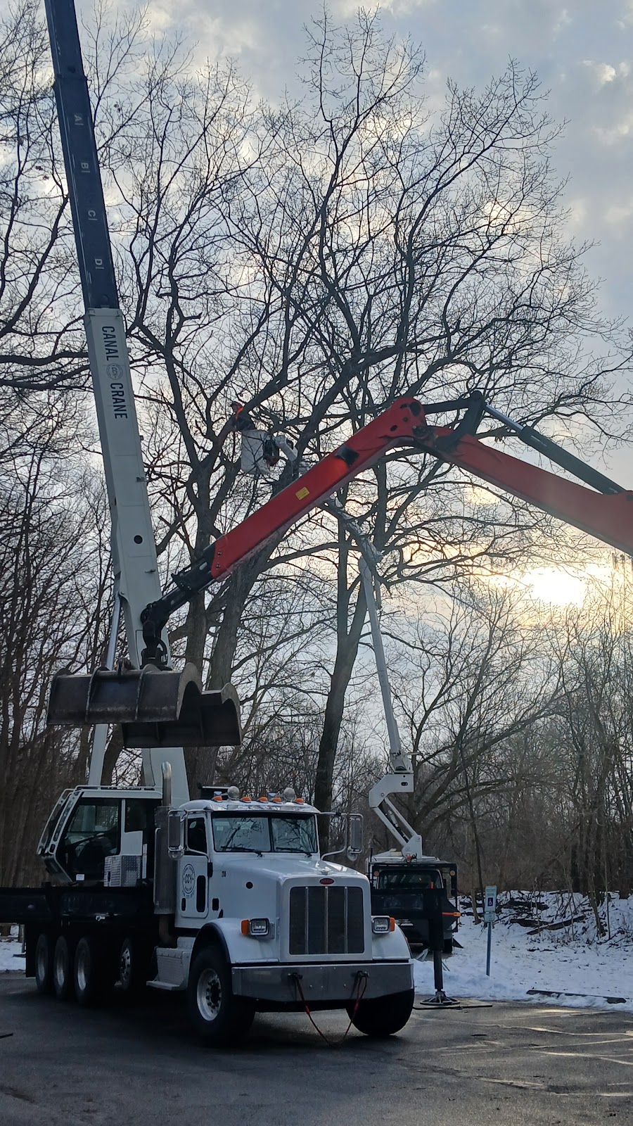Canal Crane and Hauling project 11