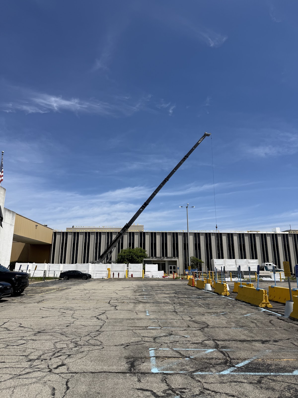 Canal Crane and Hauling project 18