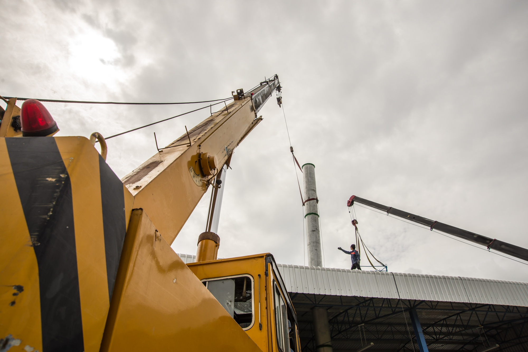 What Are the Key Steps in a Successful Crane Lift in Akron, OH?